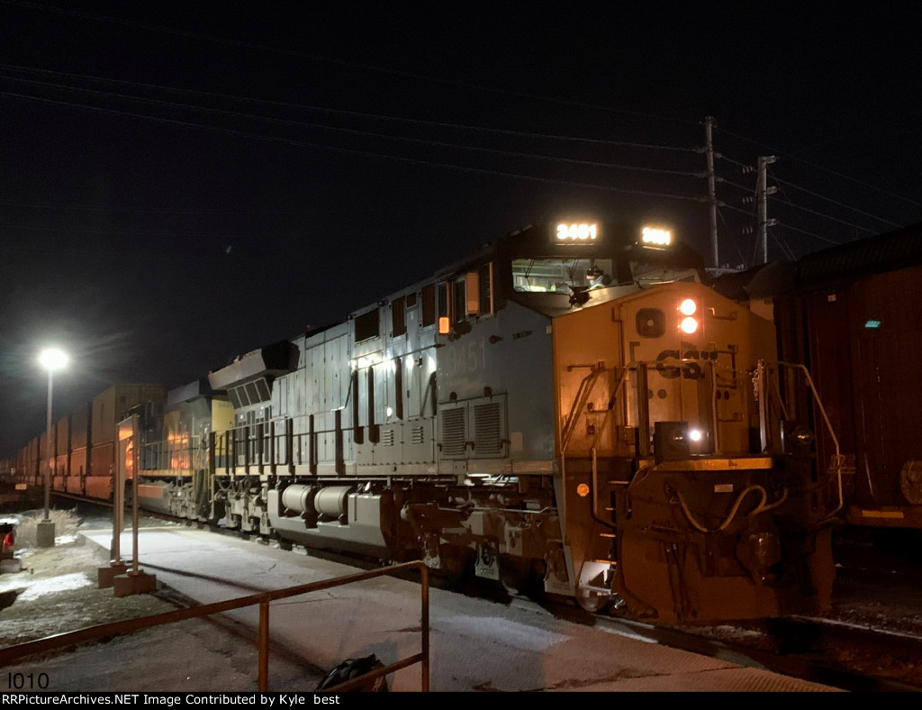 CSX 3451 on I010